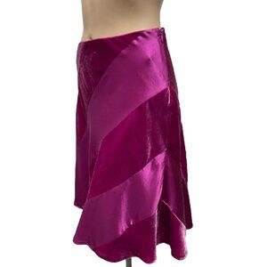 NWT Laundry by Shelli Segal Magenta Mini Skirt Misses 6 Silk Blend